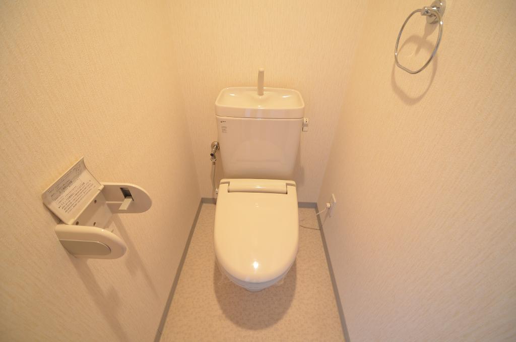 トイレ　シャワー付トイレ