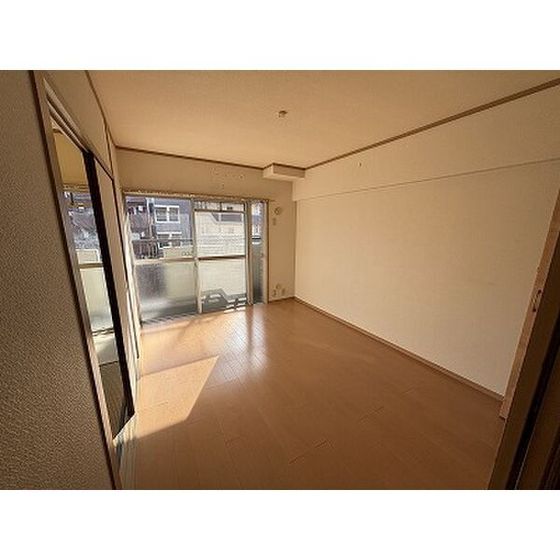 居室・リビング　※同タイプ別部屋写真。現況優先※