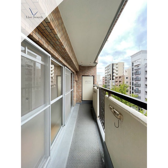 バルコニー　※別部屋写真。現況優先※