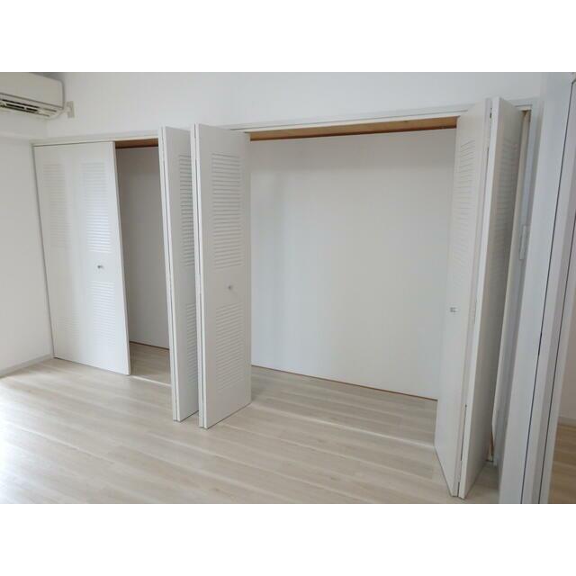 収納　洋室９帖クローゼット