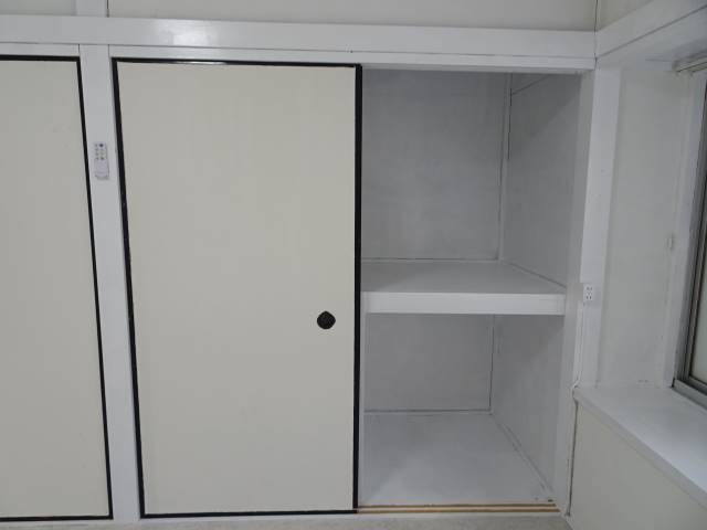 収納　押入