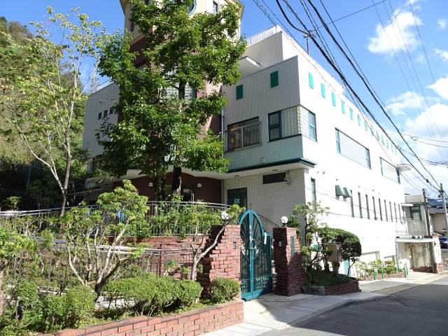 幼稚園・保育園　小金塚こども園（幼稚園・保育園）まで68m