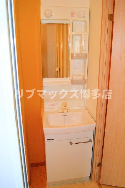 洗面設備　※写真と異なる場合は現状優先。