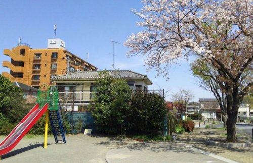 公園　新吉田さんかく公園（公園）まで407m