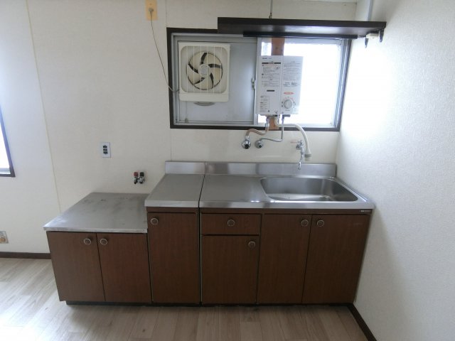 キッチン　※同仕様写真となります。