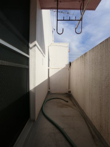 バルコニー　※同仕様写真となります。