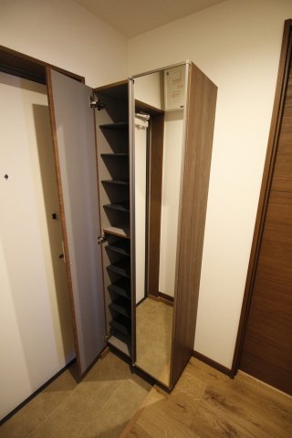 収納　シューズボックス
