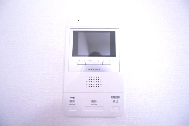 セキュリティ　TV付インターフォン付きです。
