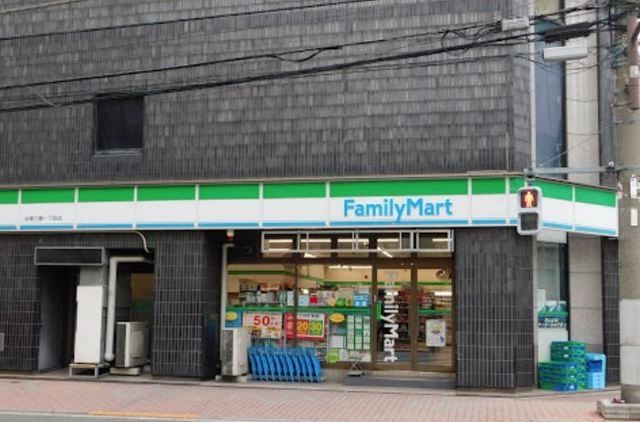 コンビニ　ファミリーマート台東三筋一丁目店（コンビニ）まで144m