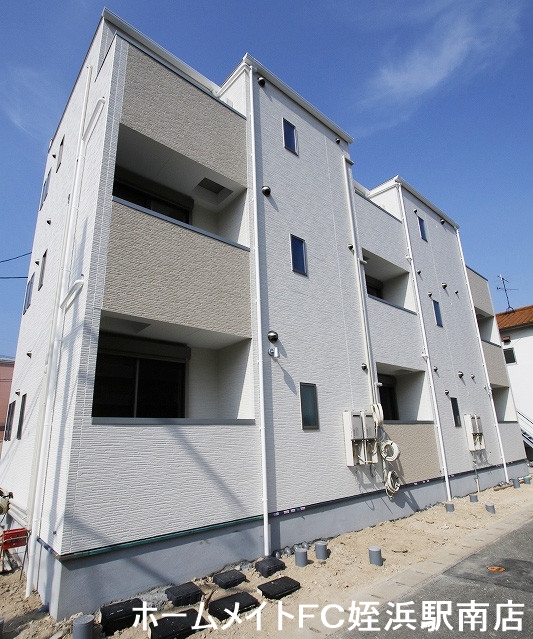 建物外観　★人気の姪浜エリア！築浅・駅徒歩圏内！★