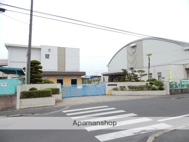 小学校　岡山市立福島小学校（小学校）まで215m