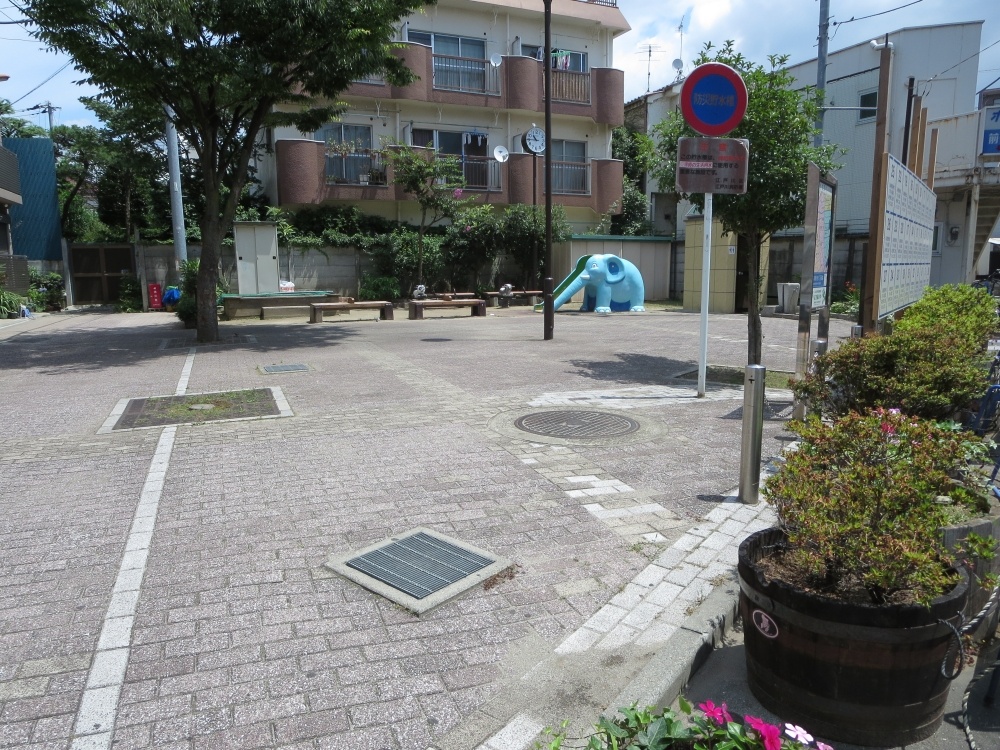 公園　片山児童公園（公園）まで559m