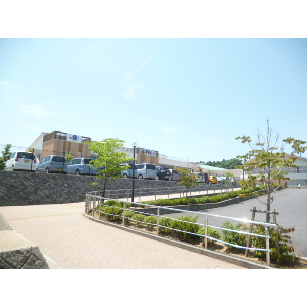 小学校　成田市立公津の杜小学校（小学校）まで467m