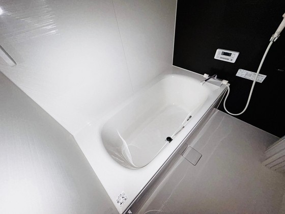 バス・シャワールーム　※別部屋の写真です