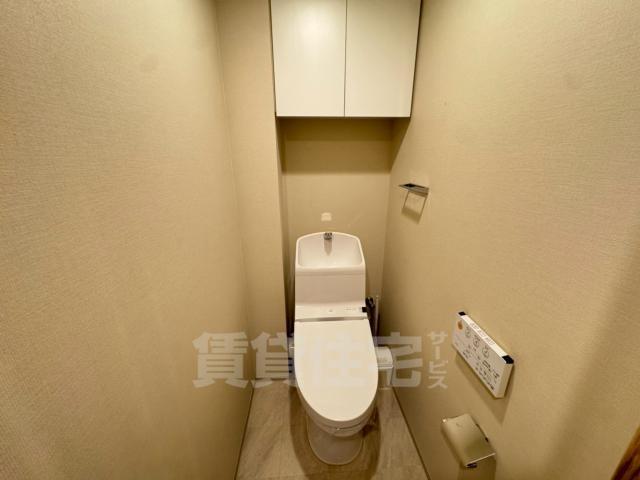 阪急伊丹線 伊丹駅 徒歩13分 11階建 築9年のトイレ写真