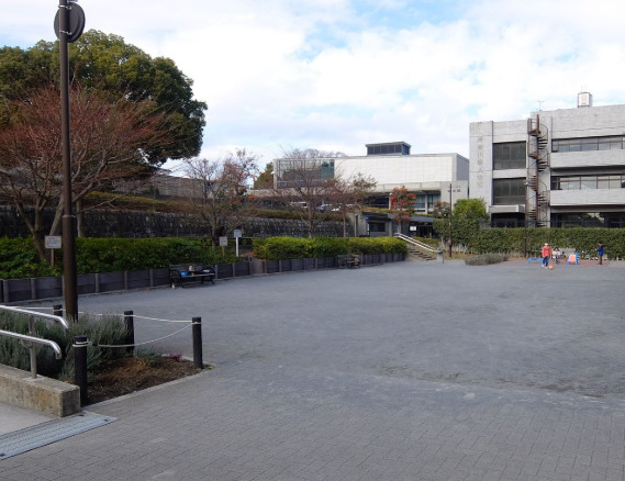 公園　紅葉ケ丘公園（公園）まで332m