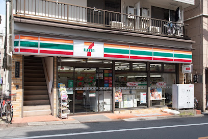 コンビニ　セブンイレブン 豊島北大塚3丁目店（コンビニ）まで164m