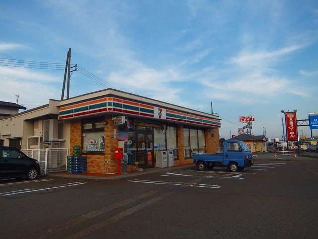 コンビニ　セブンイレブン上越五智国府店（コンビニ）まで550m
