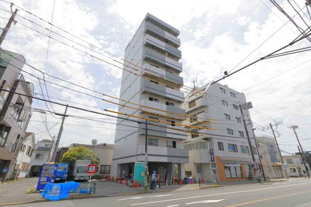 建物外観　建築中