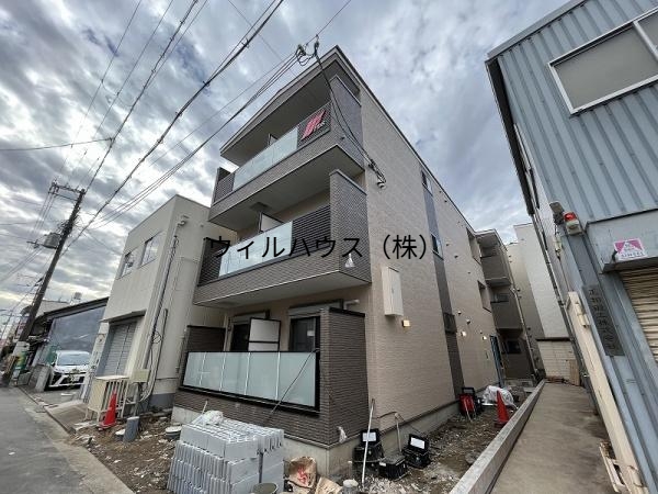 建物外観　建築中！
