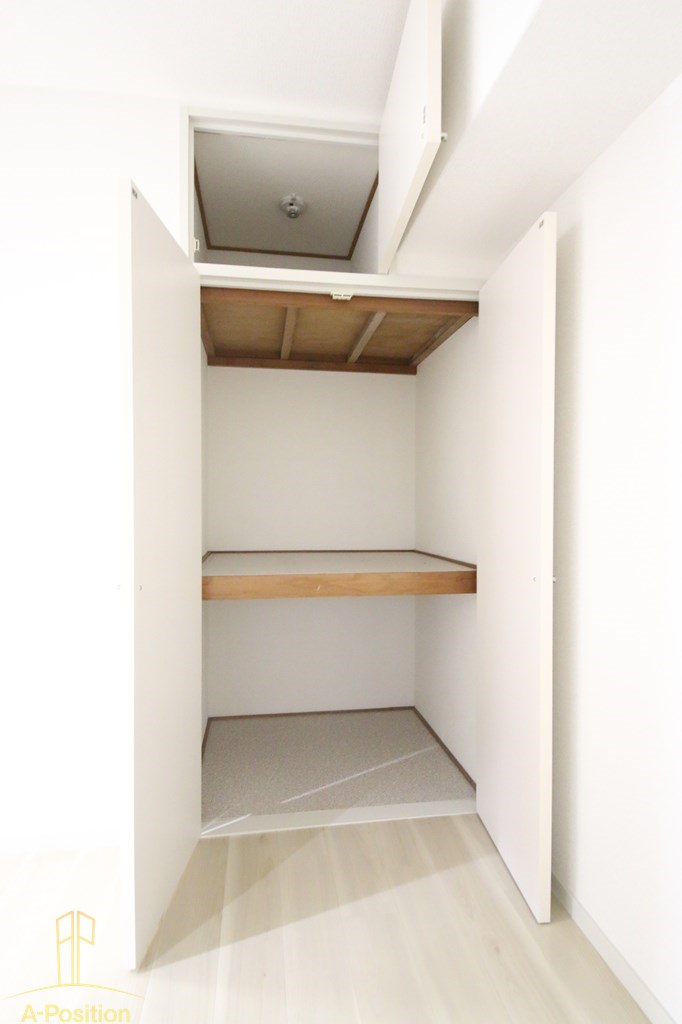 収納　トウセン本町橋ビル