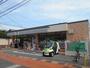 コンビニ　セブン-イレブン京都太秦大映通店（コンビニ）まで438m