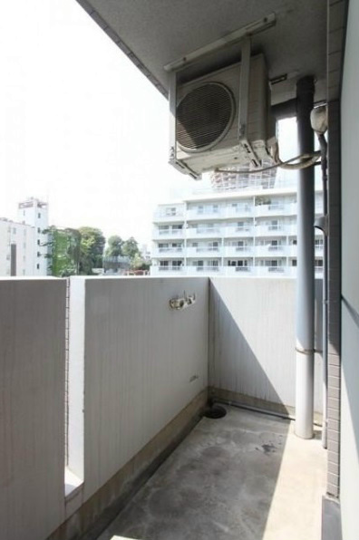 バルコニー　家具家電付