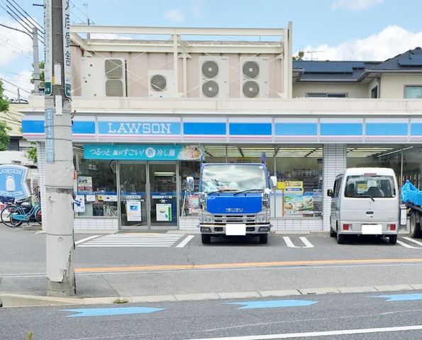 コンビニ　ローソン武庫之荘4丁目店（コンビニ）まで333m