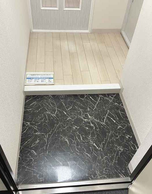 玄関　ビラカーサ五番町