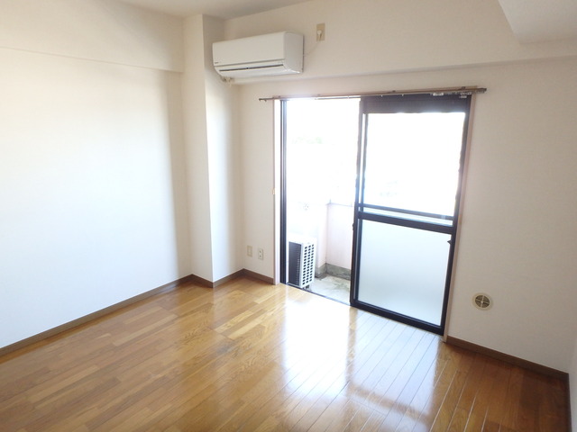 その他部屋・スペース　★別室参考写真【洋室６帖】　エアコン付きのお部屋です★