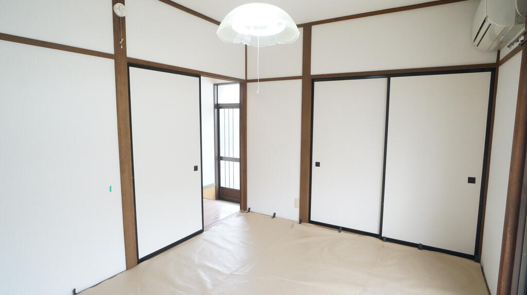 眺望　エアコン1基(写真は和室ですが、現在は洋室になってます。)