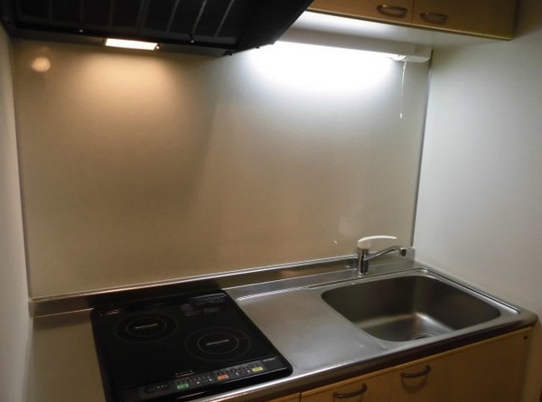 キッチン　写真は同マンションの他のお部屋のものです