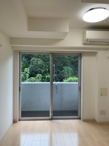 居室・リビング　別住戸写真。現状と異なる場合があります