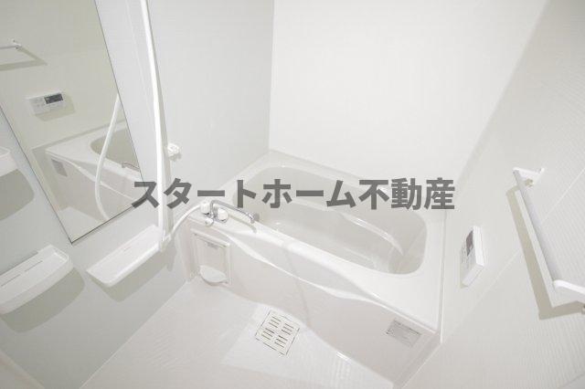 バス・シャワールーム　日々の疲れを癒すお風呂付です