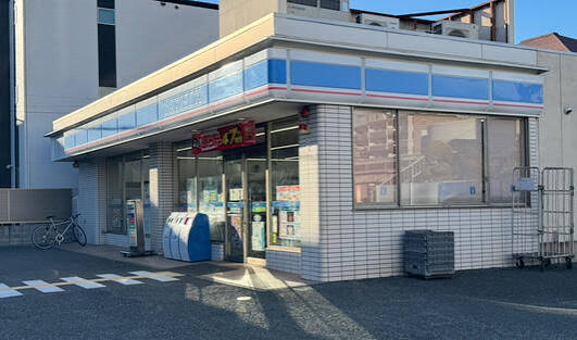 コンビニ　ローソン　尼崎塚口町三丁目店（コンビニ）まで161m