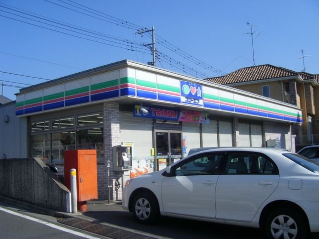 コンビニ　スリーエフ（コンビニ）まで333m
