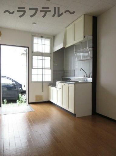 玄関　別部屋イメージ写真