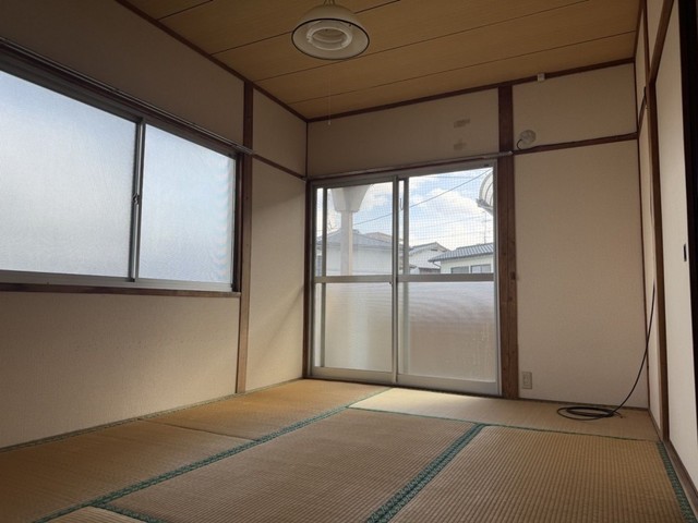 居室・リビング　現地優先になります。（角部屋ではありません）