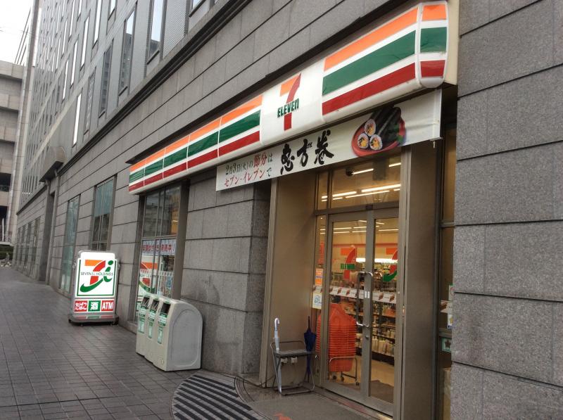 コンビニ　セブン-イレブン 大阪宮原４丁目店（コンビニ）まで73m