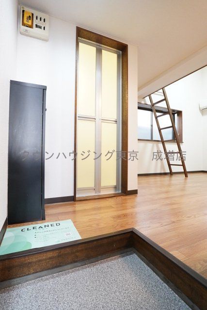中板橋eimの玄関写真