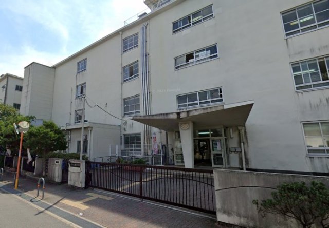 中学校　豊中市立第七中学校（中学校）まで1470m