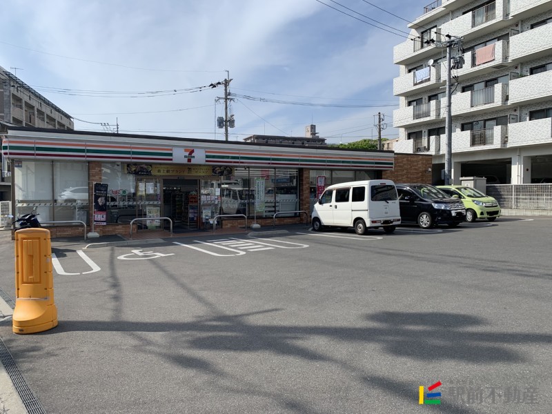 コンビニ　セブンイレブン　西鉄紫駅前店（コンビニ）まで200m