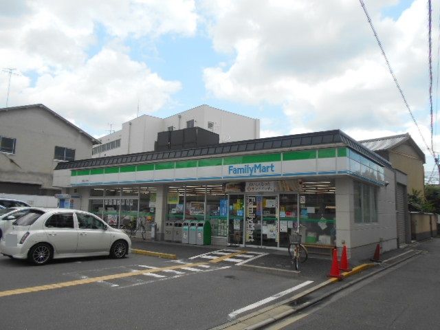 コンビニ　ファミリーマート御池山ノ内店（コンビニ）まで634m
