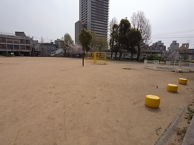 公園　王子南公園（公園）まで243m