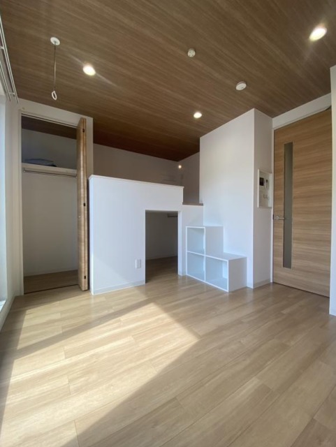居室・リビング　別部屋参照