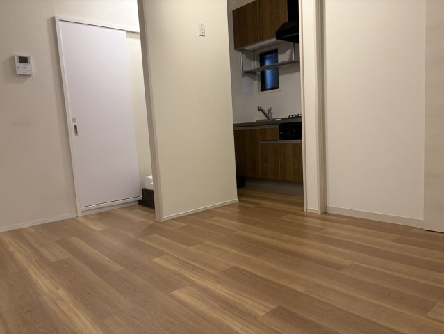 メゾンフラワーの居間写真