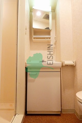 洗面設備　シンプルで使いやすい洗面台です！