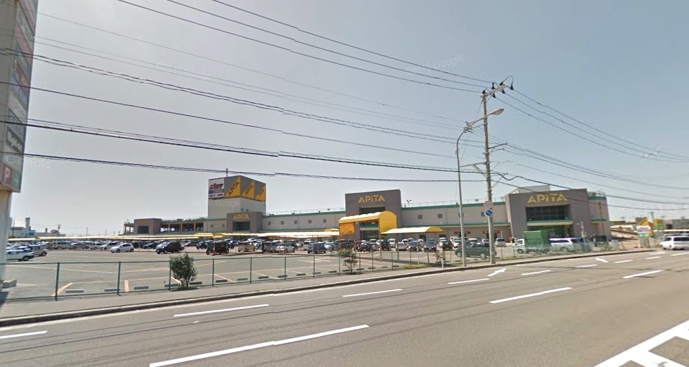 スーパー　アピタ新潟西店（スーパー）まで893m