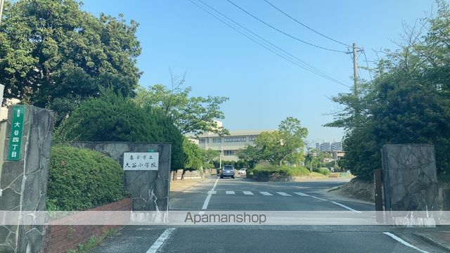 小学校　春日市立小学校大谷小学校（小学校）まで943m