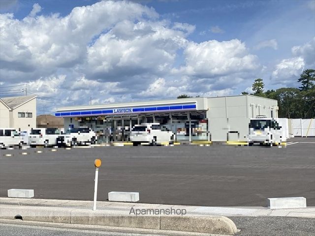 コンビニ　ローソン米子新開四丁目店（コンビニ）まで688m